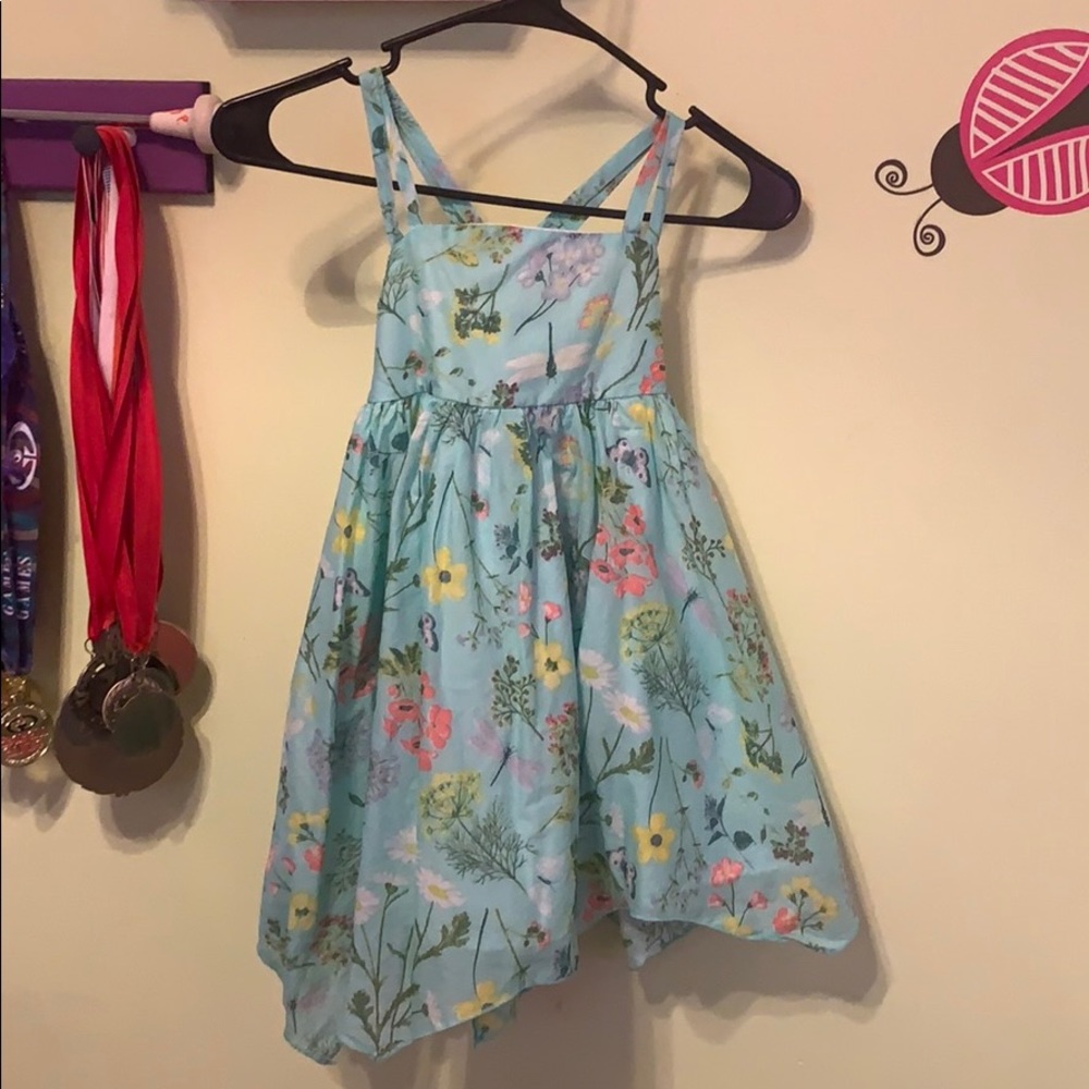 Girls dress